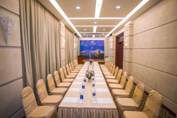 Phòng hội nghị nhỏ (Carina Hall)