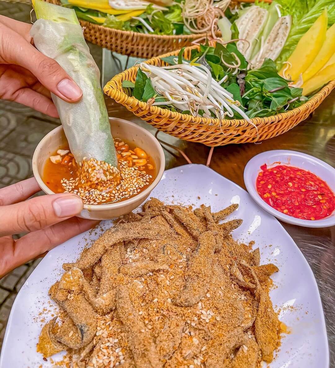 đặc sản đà nẵng là món gì