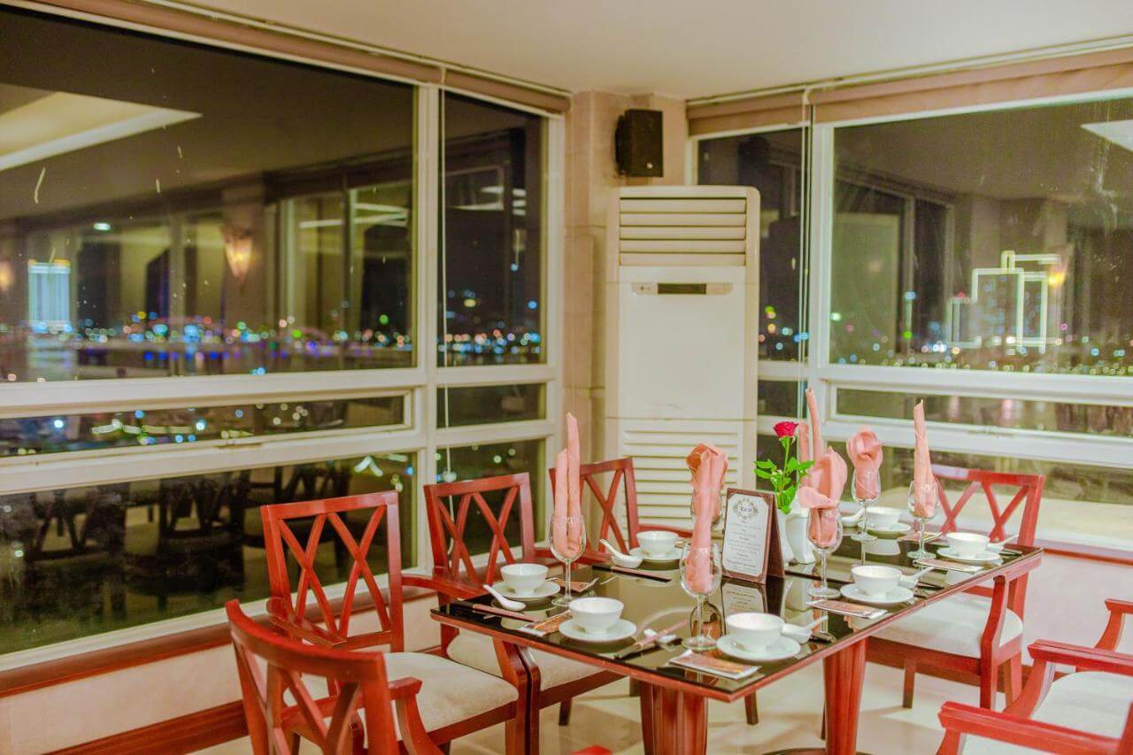 khách sạn ở đà nẵng gần sân bay
